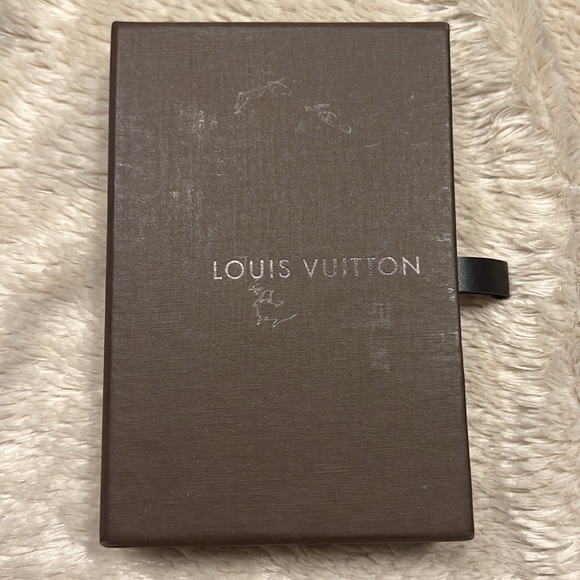 LOUIS VUITTON Tortoise Lock and Key Bag Charm/Key Holder - Picture 14 of 16